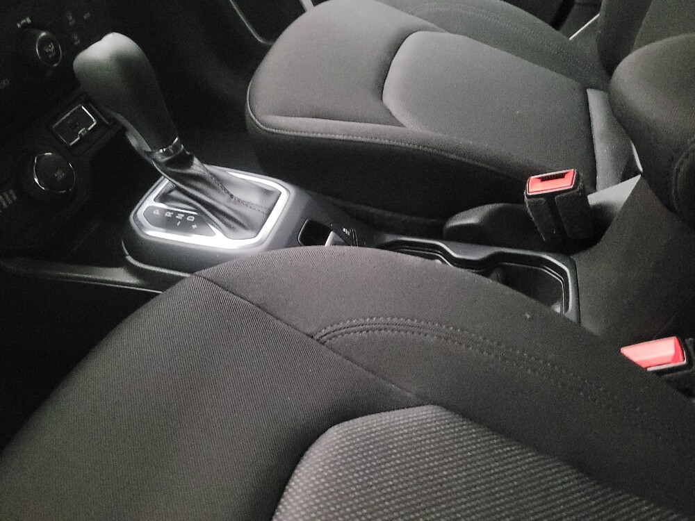 2021 Jeep Renegade in Downey, CA 90241 - 18105192 26