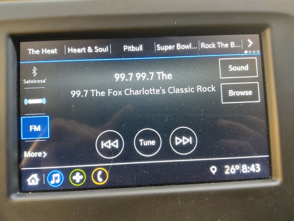 2019 Chevrolet Equinox in Greenville, SC 29607 - 18105196 25