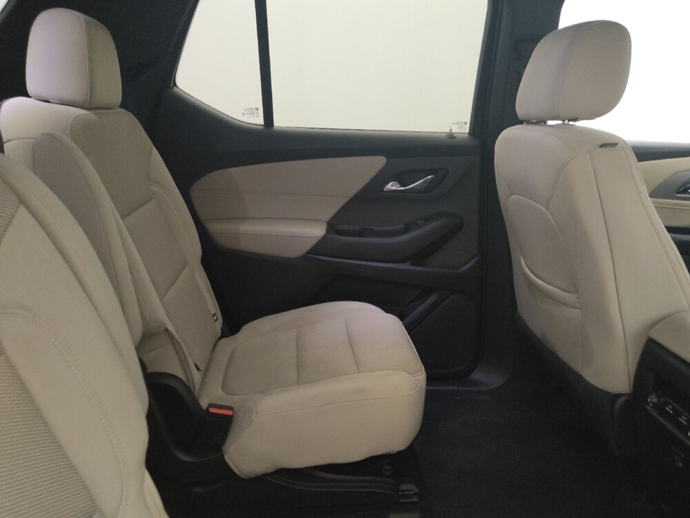 2022 Chevrolet Traverse in Lakeland, FL 33815 - 18105205 19