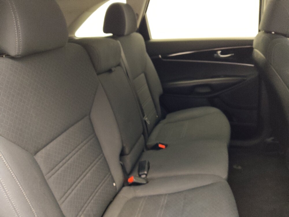 2017 Kia Sorento in Jacksonville, FL 32210 - 18105219 19