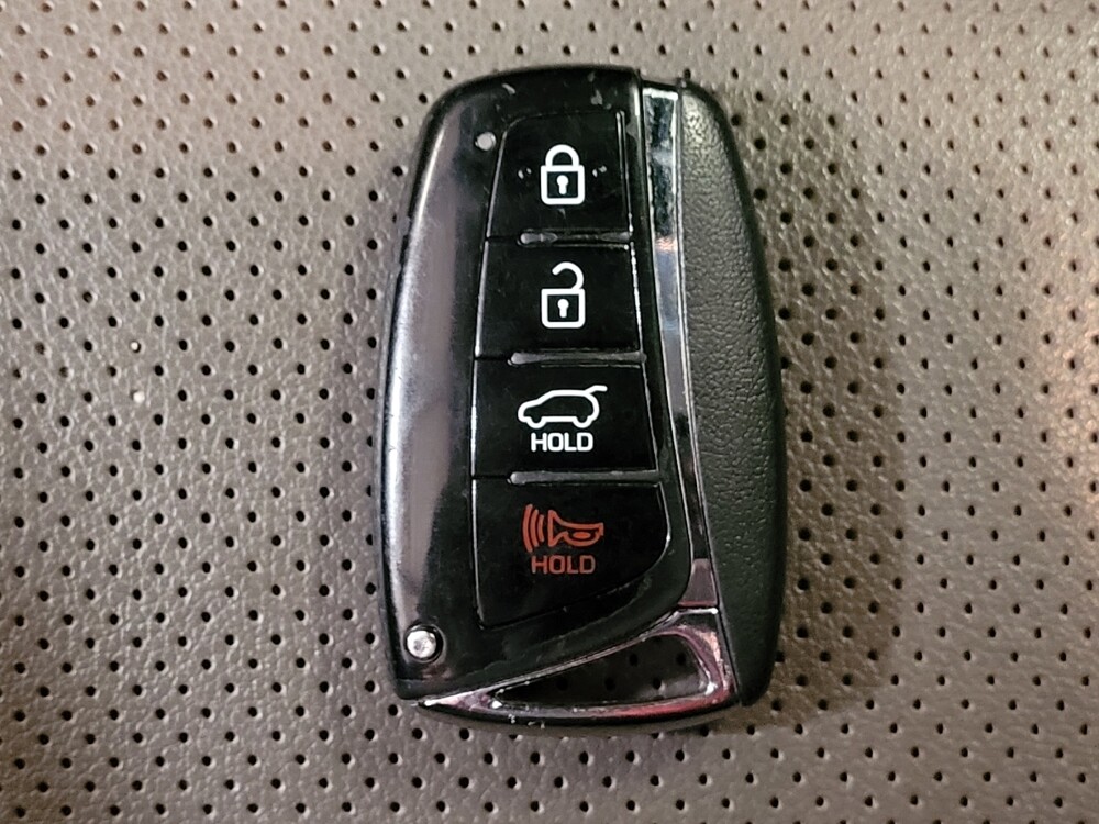 2019 Hyundai Santa Fe in Jacksonville, FL 32210 - 18105220 32