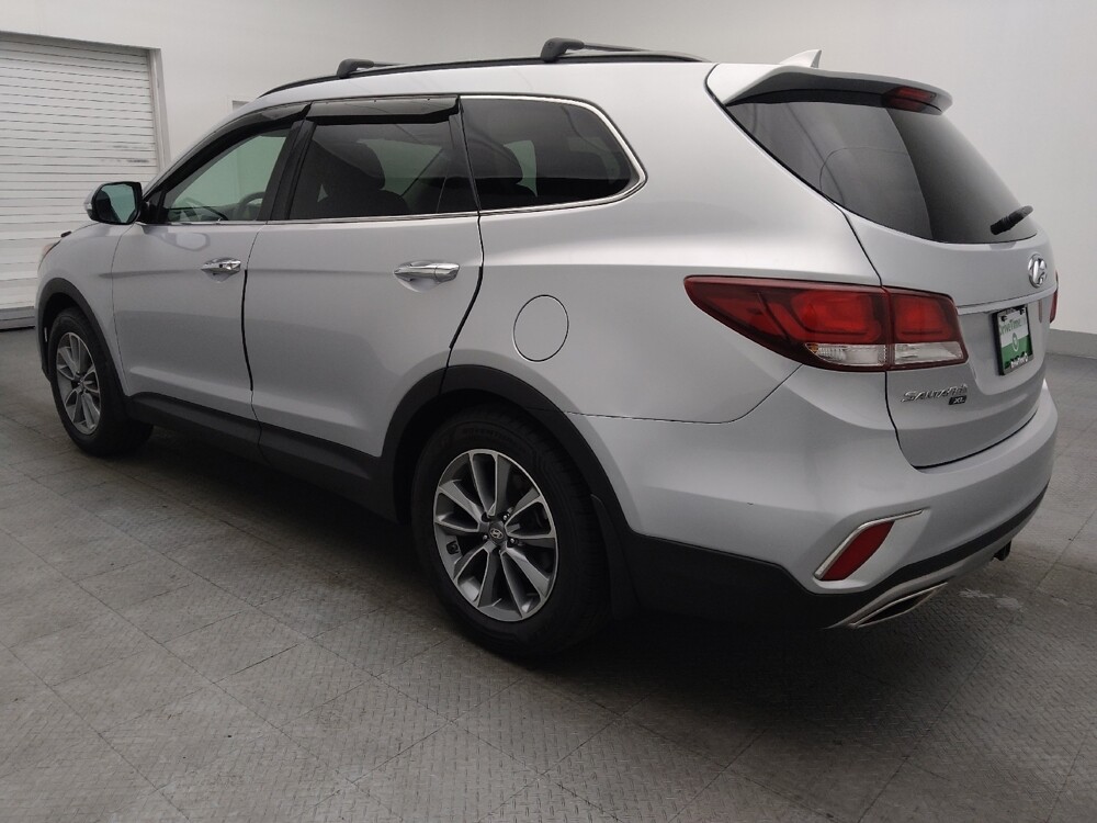 2019 Hyundai Santa Fe in Jacksonville, FL 32210 - 18105220 5