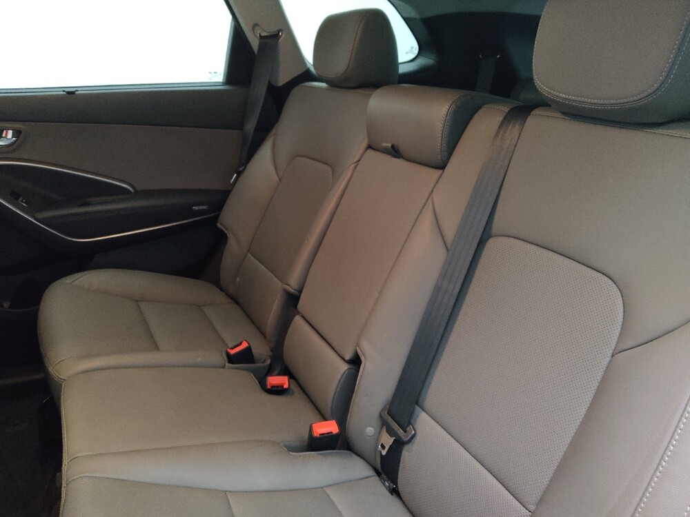 2019 Hyundai Santa Fe in Jacksonville, FL 32210 - 18105220 18