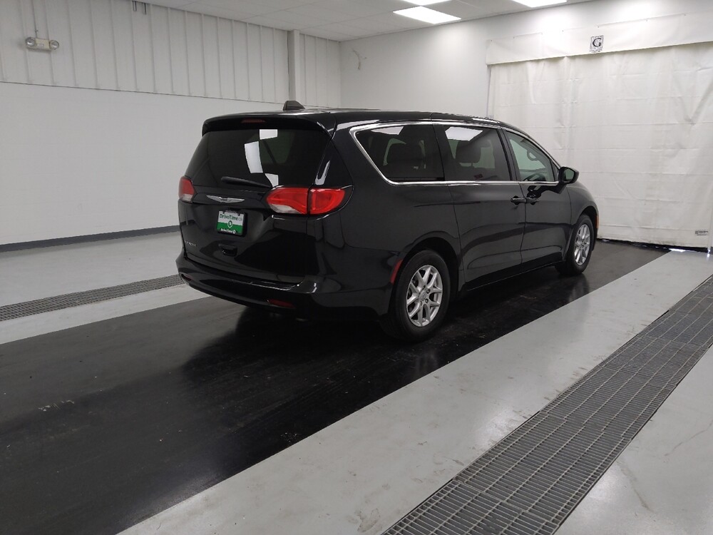 2023 Chrysler Voyager in St. Louis, MO 63125 - 18105226 9