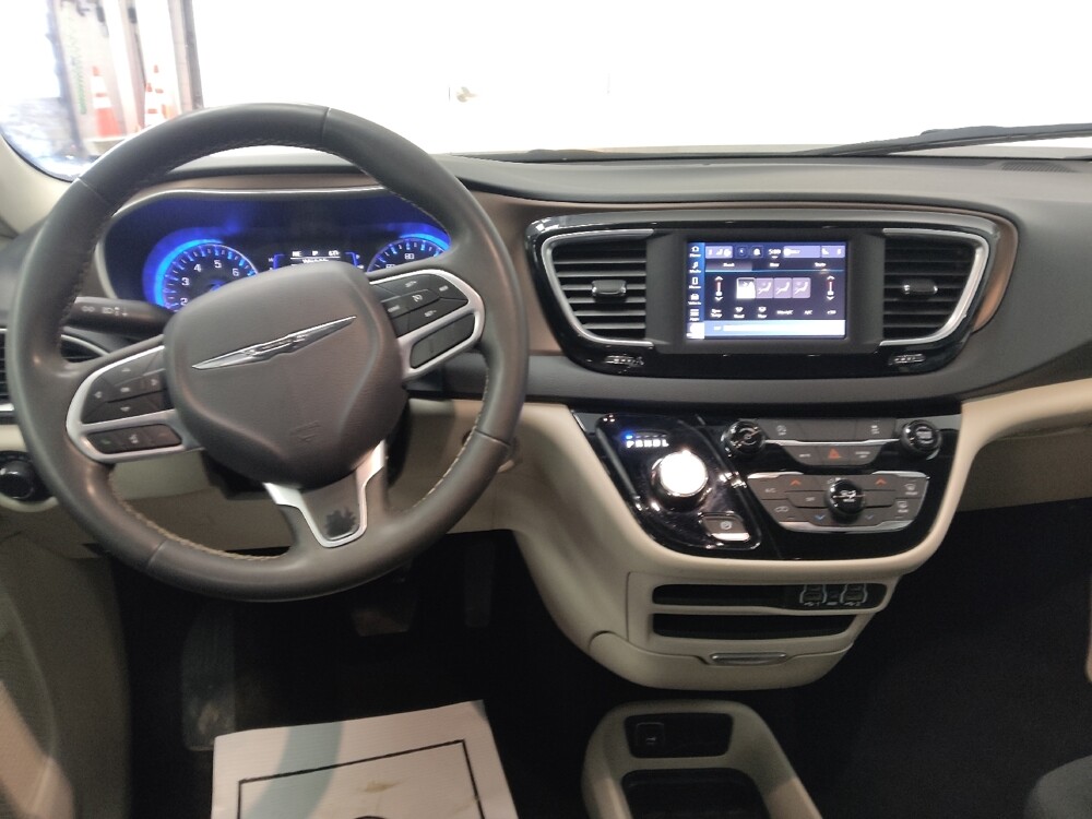 2023 Chrysler Voyager in St. Louis, MO 63125 - 18105226 22