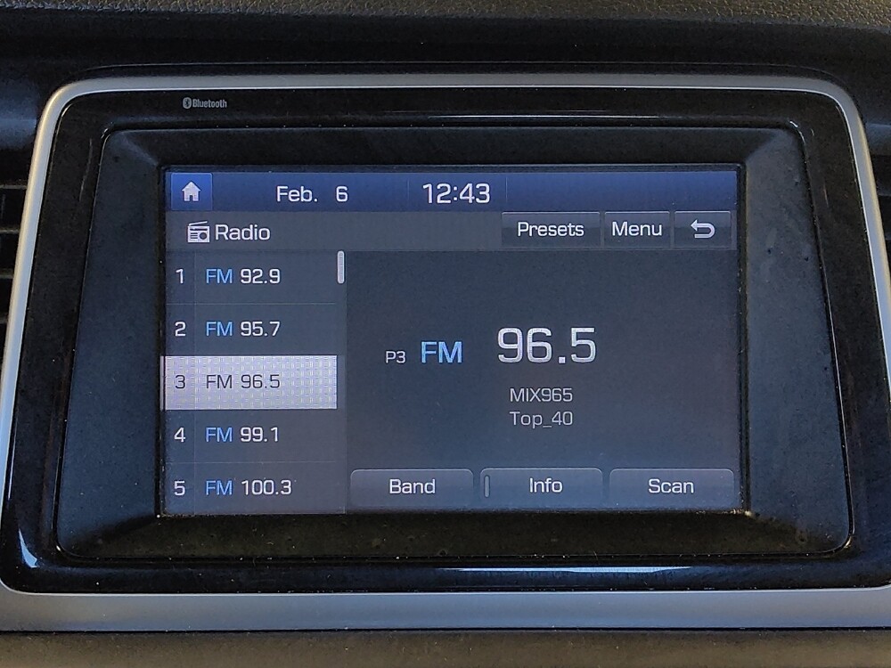 2018 Hyundai Sonata in Houston, TX 77060 - 18105229 25