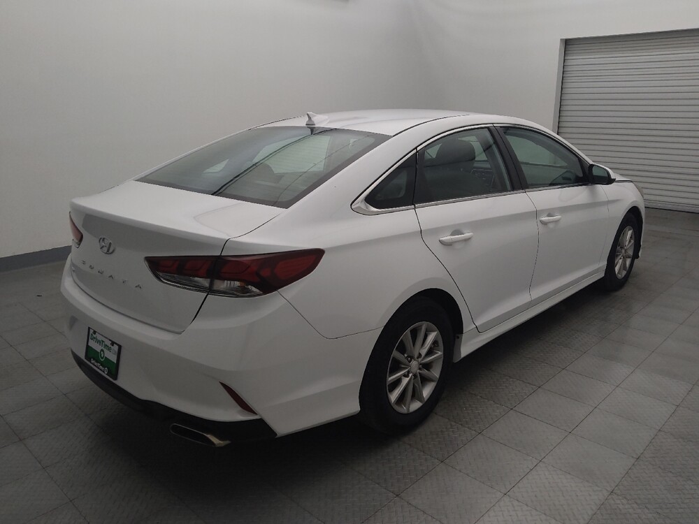 2018 Hyundai Sonata in Houston, TX 77060 - 18105229 9