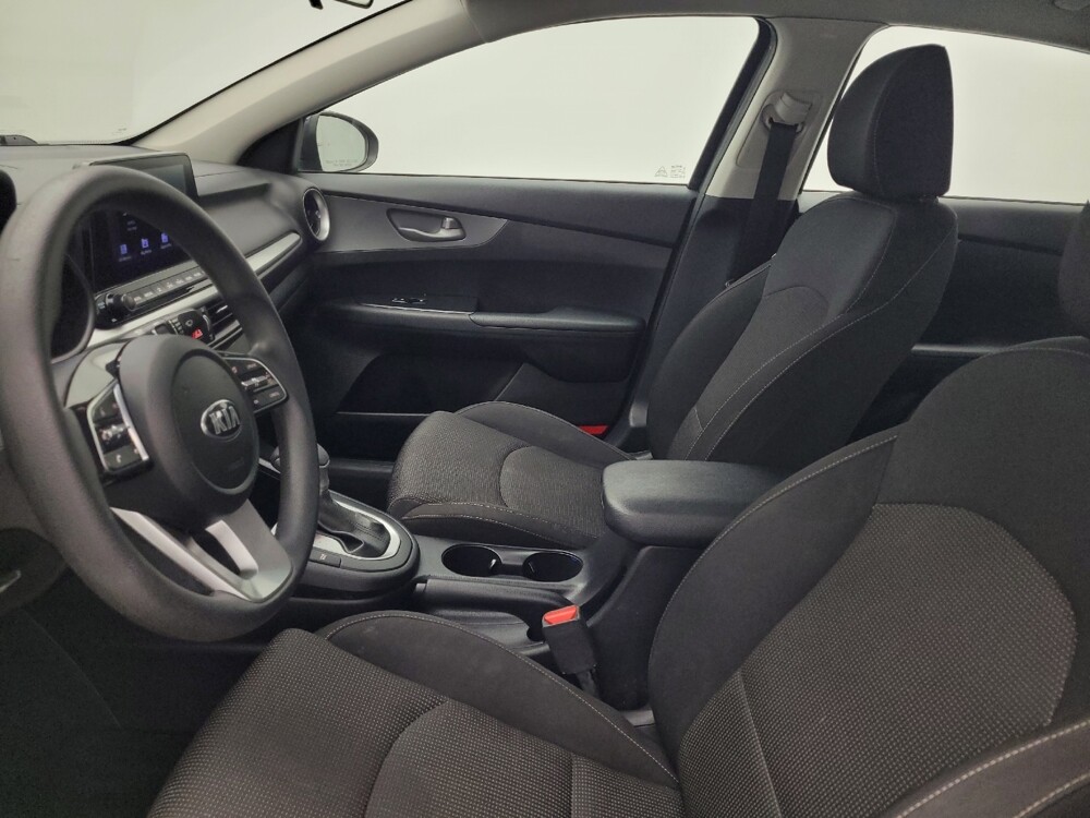 2019 Kia Forte in Raleigh, NC 27604 - 18105240 17