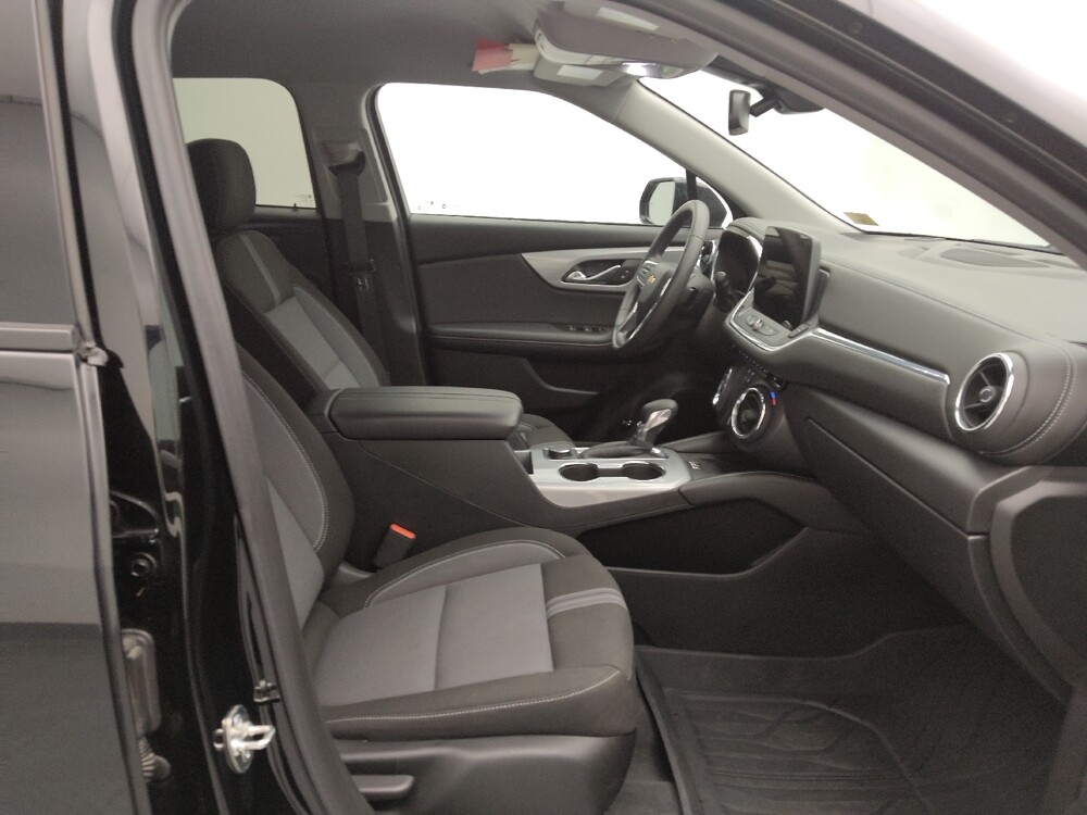 2024 Chevrolet Blazer in Independence, MO 64055 - 18105255 21