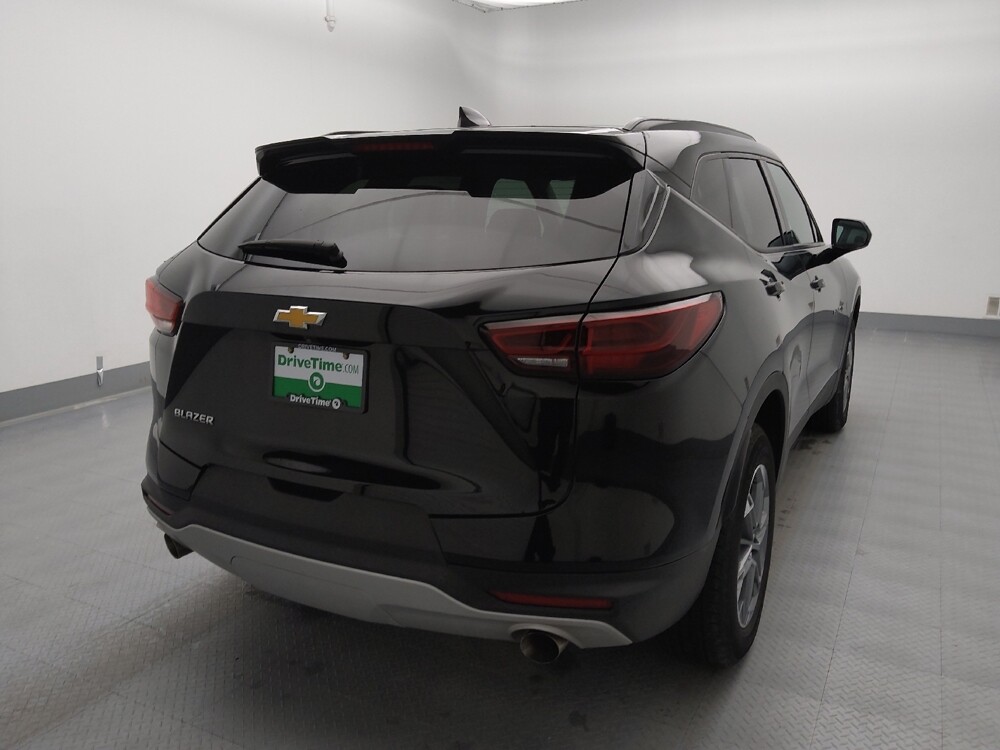 2024 Chevrolet Blazer in Gladstone, MO 64118 - 18105256 7