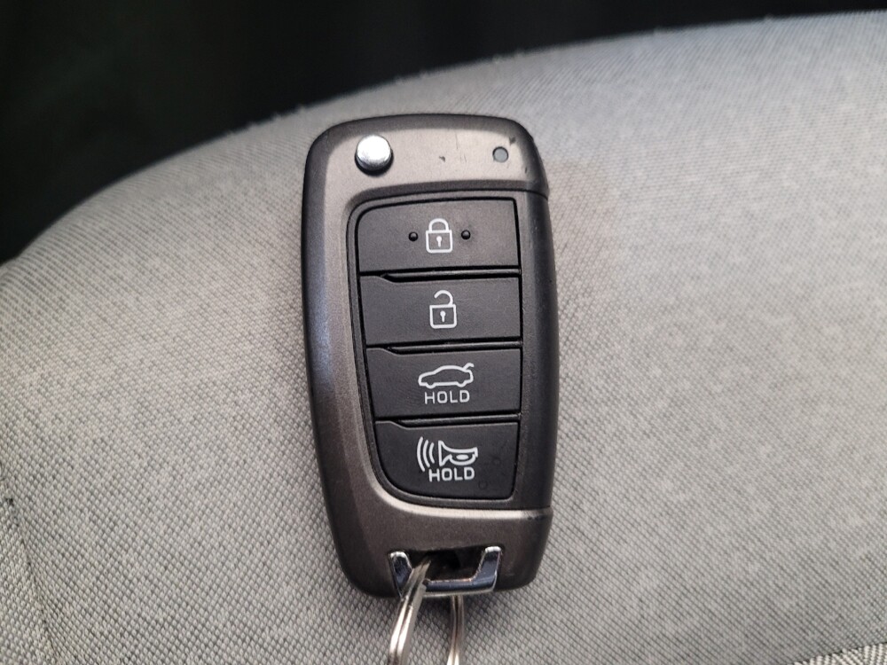 2020 Hyundai Sonata in Columbus, OH 43228 - 18105261 32