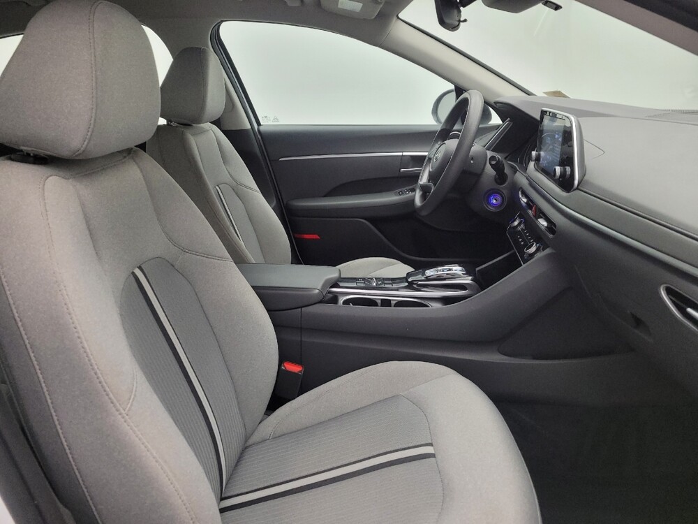 2020 Hyundai Sonata in Columbus, OH 43228 - 18105261 21