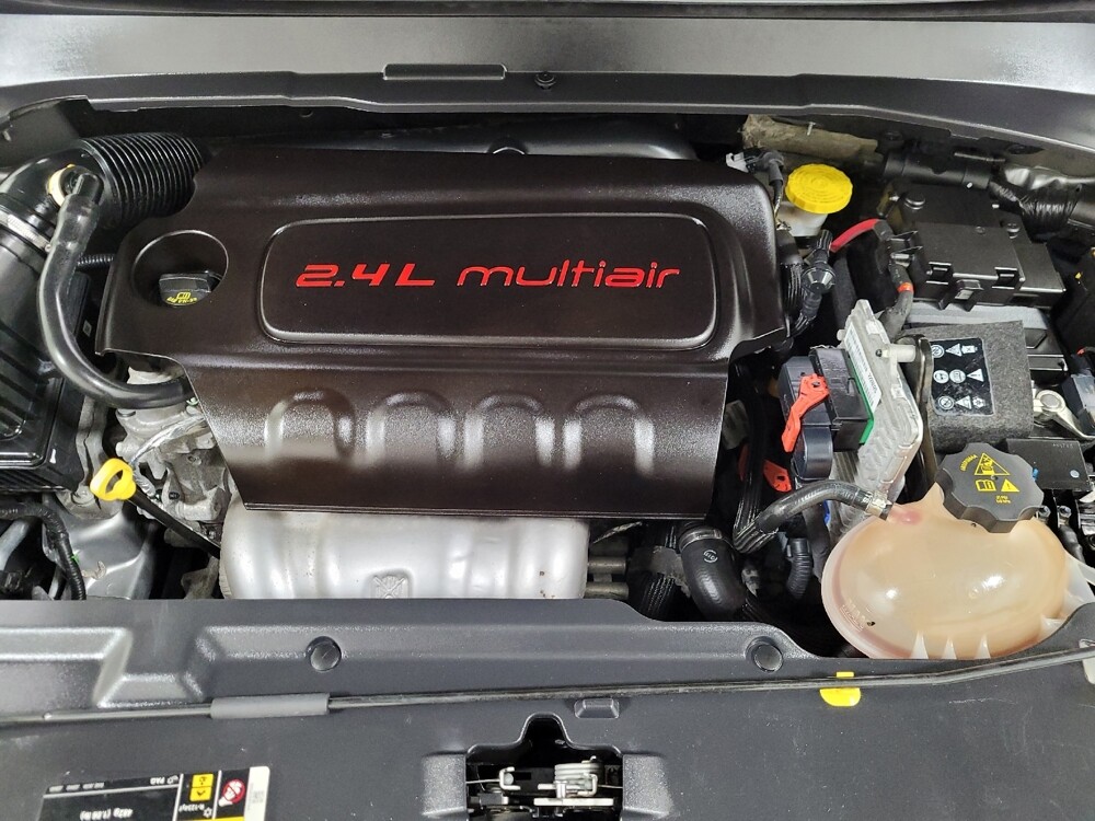 2018 Jeep Compass in Langhorne, PA 19047 - 18105263 30