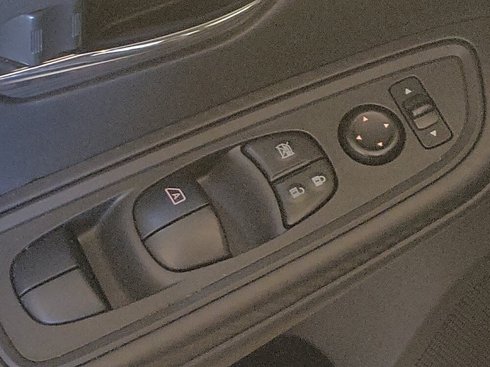 2021 Nissan Versa in Morrow, GA 30260 - 18105273 27