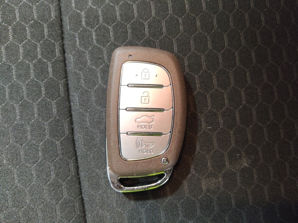 2020 Hyundai Elantra in Columbus, OH 43231 - 18105278 32