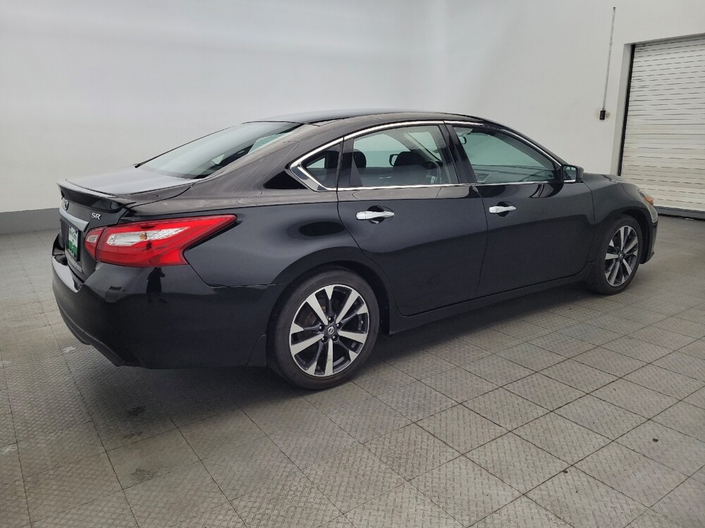 2016 Nissan Altima in Pittsburgh, PA 15237 - 18105279 10