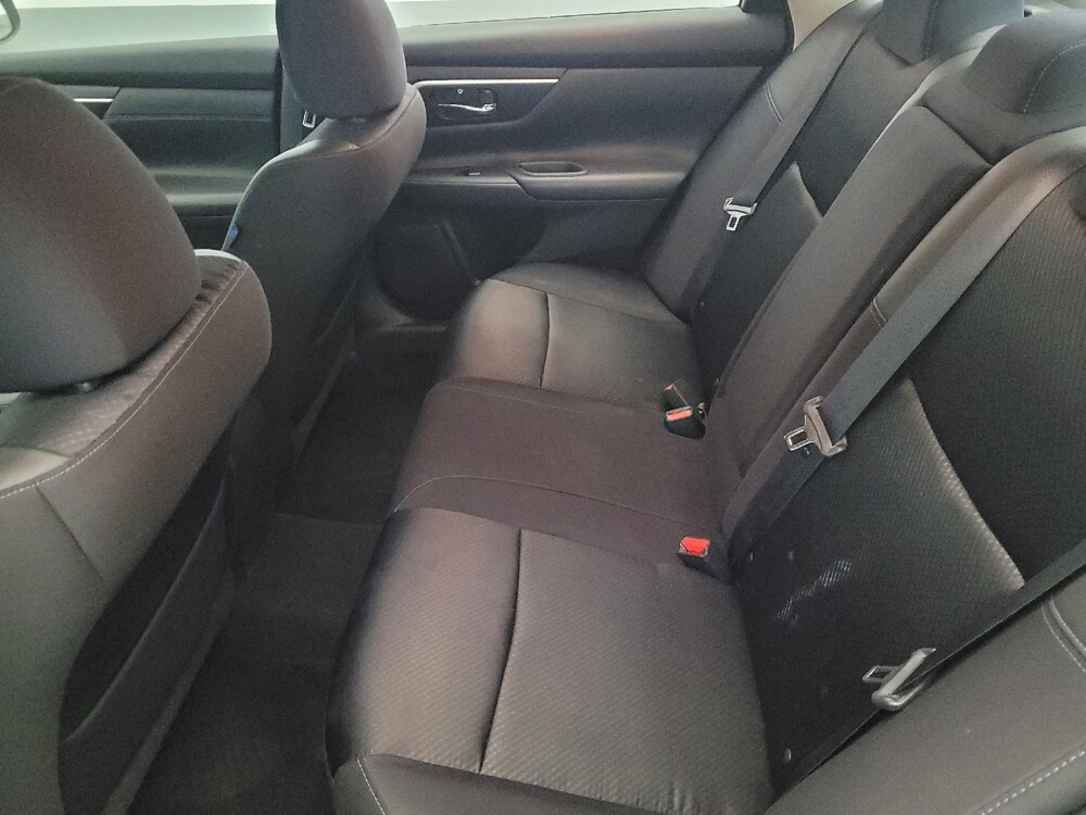 2016 Nissan Altima in Pittsburgh, PA 15237 - 18105279 18