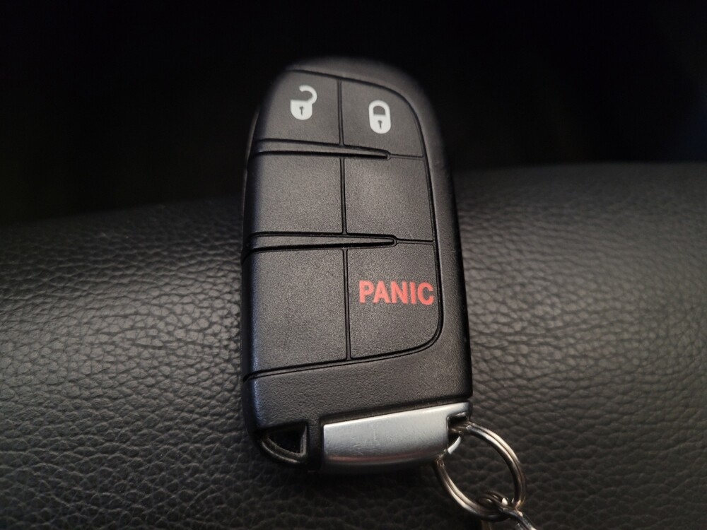 2018 Jeep Grand Cherokee in Columbus, OH 43228 - 18105283 32