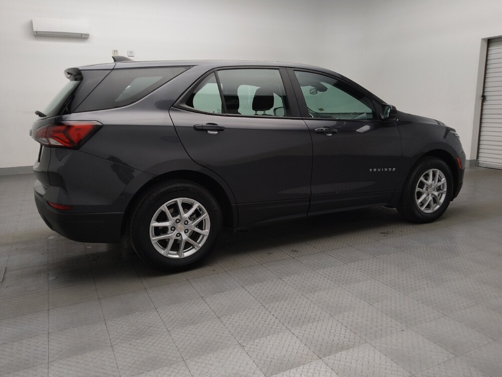 2022 Chevrolet Equinox in Fort Worth, TX 76116 - 18105291 10