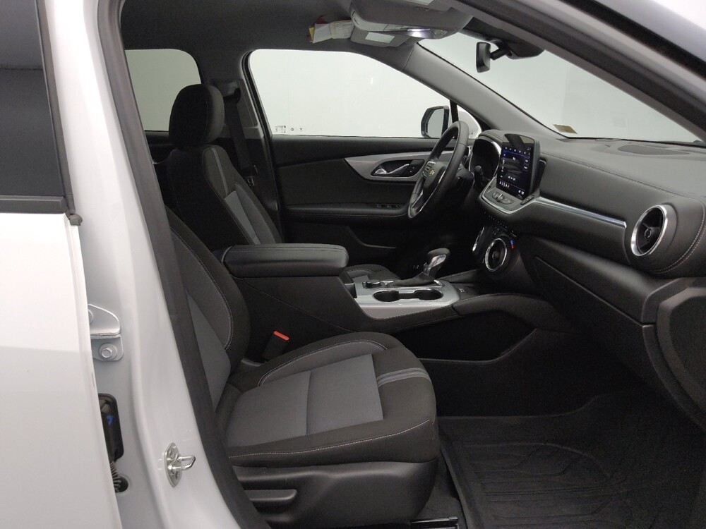 2024 Chevrolet Blazer in Gladstone, MO 64118 - 18105301 21