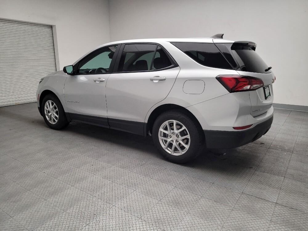 2022 Chevrolet Equinox in Riverside, CA 92504 - 18105306 3