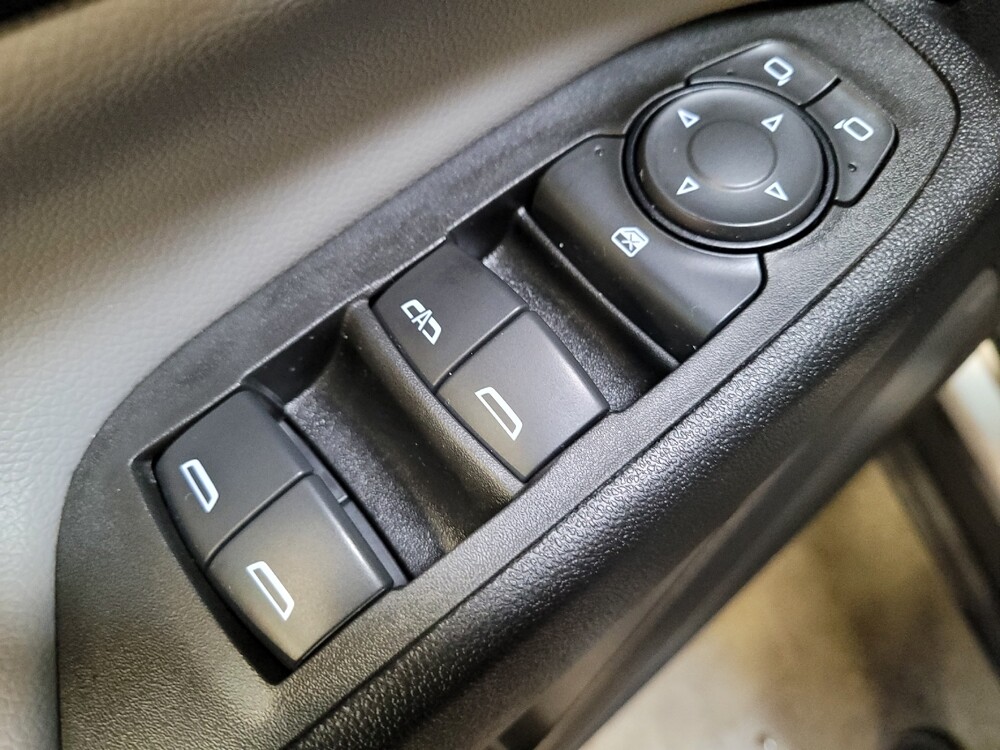 2022 Chevrolet Equinox in Riverside, CA 92504 - 18105306 27