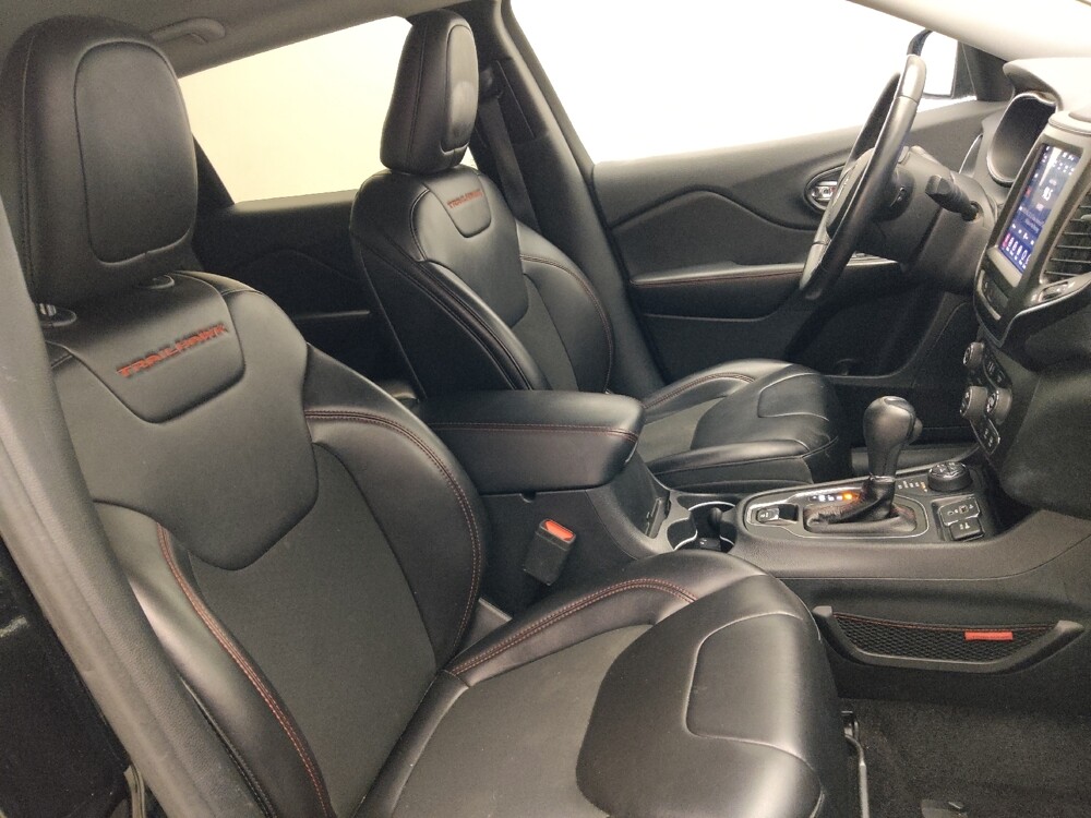 2019 Jeep Cherokee in Macon, GA 31210 - 18105307 21