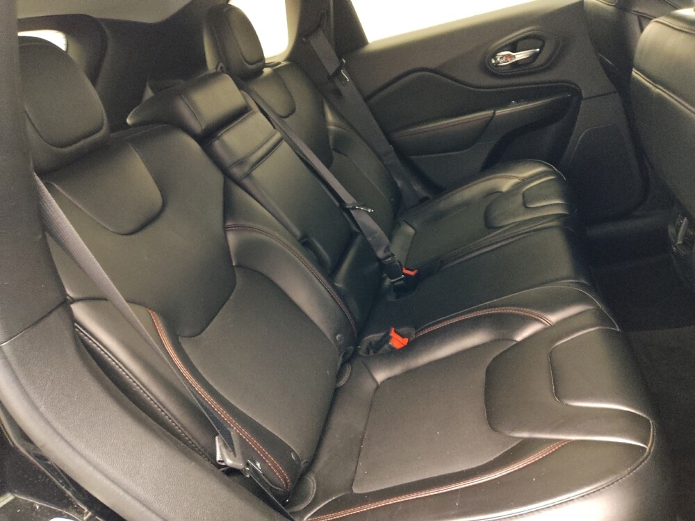 2019 Jeep Cherokee in Macon, GA 31210 - 18105307 19