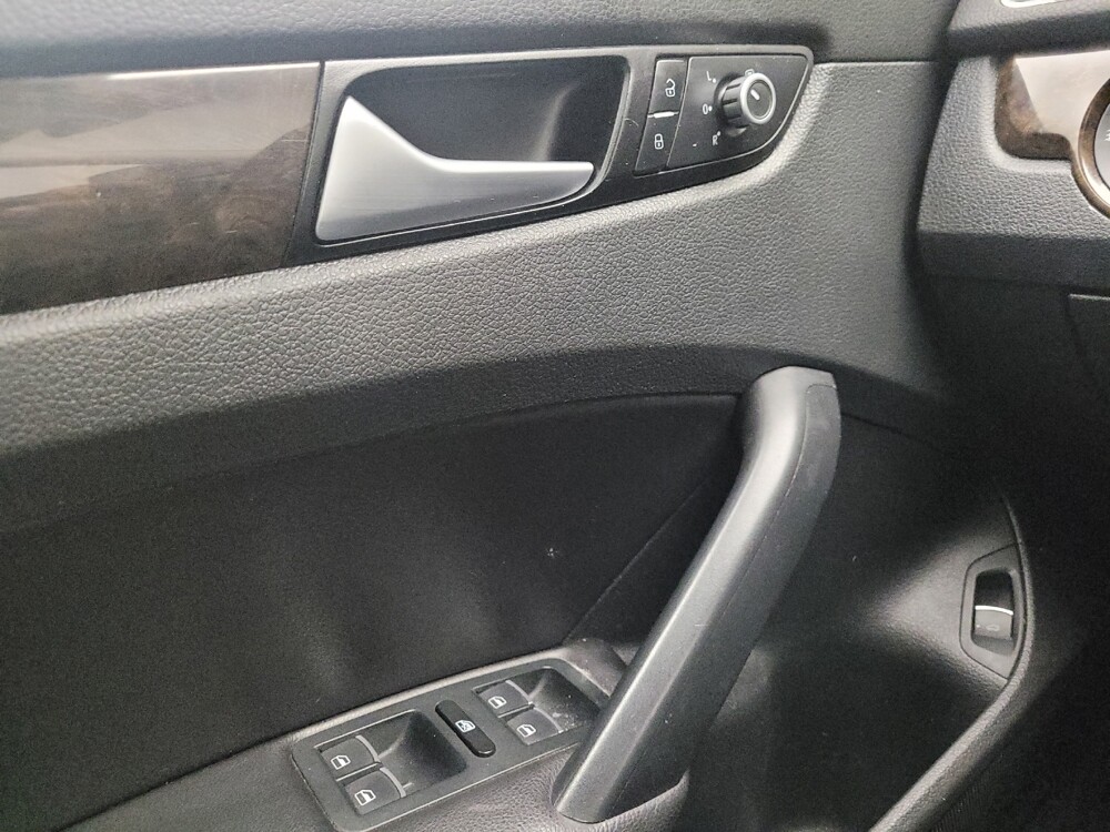 2015 Volkswagen Passat in St. Louis, MO 63136 - 18105334 27