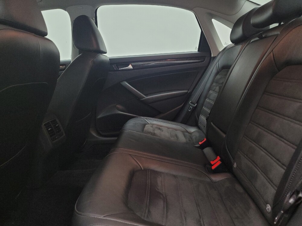 2015 Volkswagen Passat in St. Louis, MO 63136 - 18105334 18