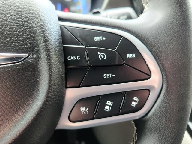 2023 Chrysler Pacifica in Cinnaminson, NJ 08077 - 18105350 17