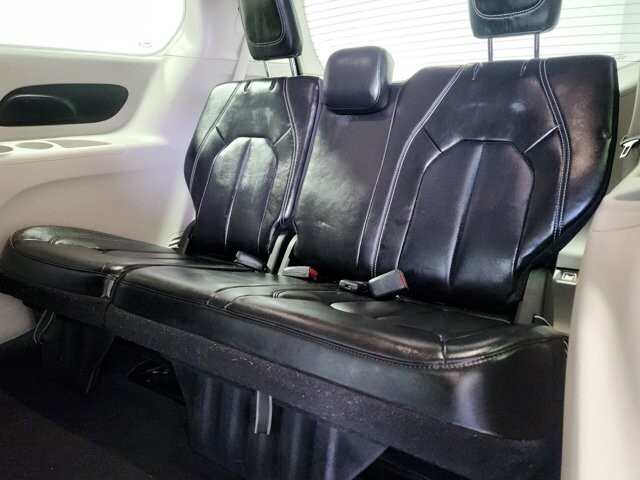 2023 Chrysler Pacifica in Cinnaminson, NJ 08077 - 18105350 13