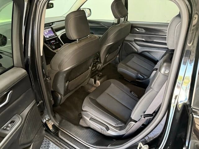 2024 Jeep Grand Cherokee L in Bedford, OH 44146 - 18105351 34