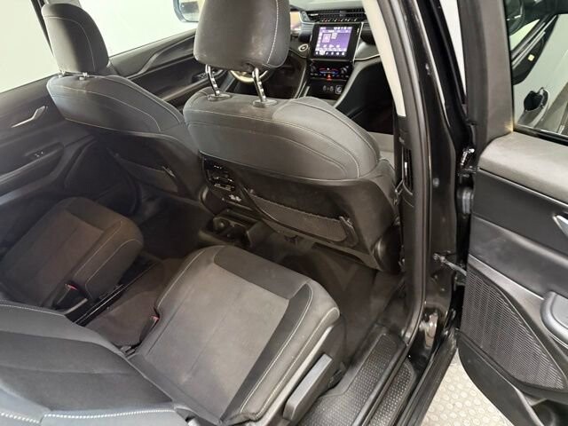 2024 Jeep Grand Cherokee L in Bedford, OH 44146 - 18105351 37