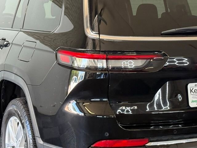2024 Jeep Grand Cherokee L in Bedford, OH 44146 - 18105351 7
