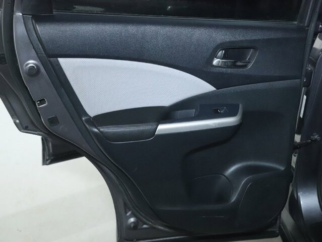 2016 Honda CR-V in Bedford, OH 44146 - 18105353 13