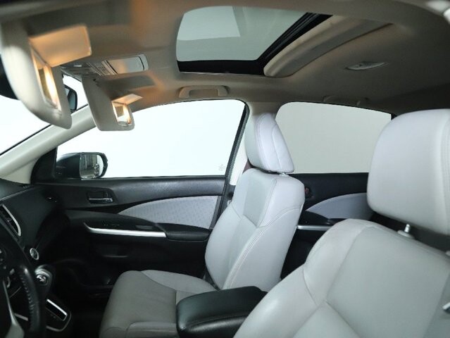 2016 Honda CR-V in Bedford, OH 44146 - 18105353 20