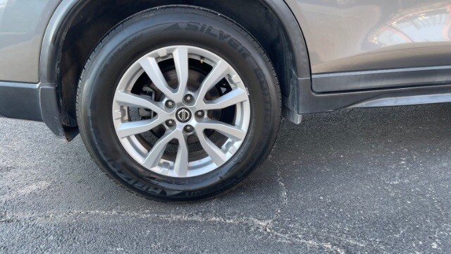 2019 Nissan Rogue in Dallas, TX 75228 - 18105358 5