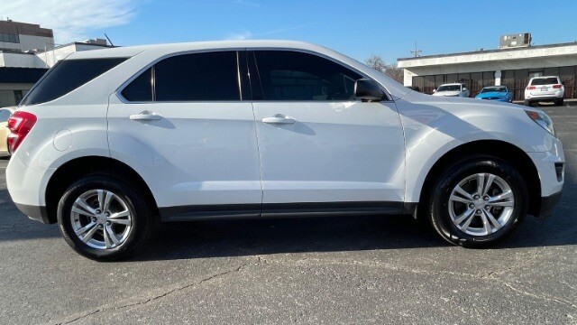 2017 Chevrolet Equinox in Dallas, TX 75228 - 18105359 4