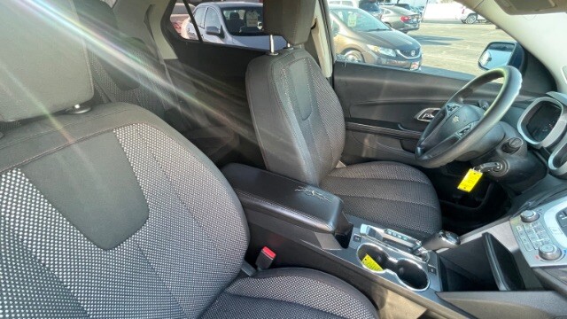 2017 Chevrolet Equinox in Dallas, TX 75228 - 18105359 17