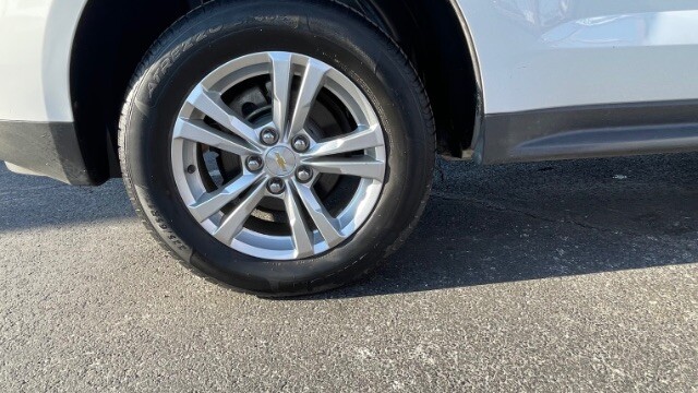 2017 Chevrolet Equinox in Dallas, TX 75228 - 18105359 5