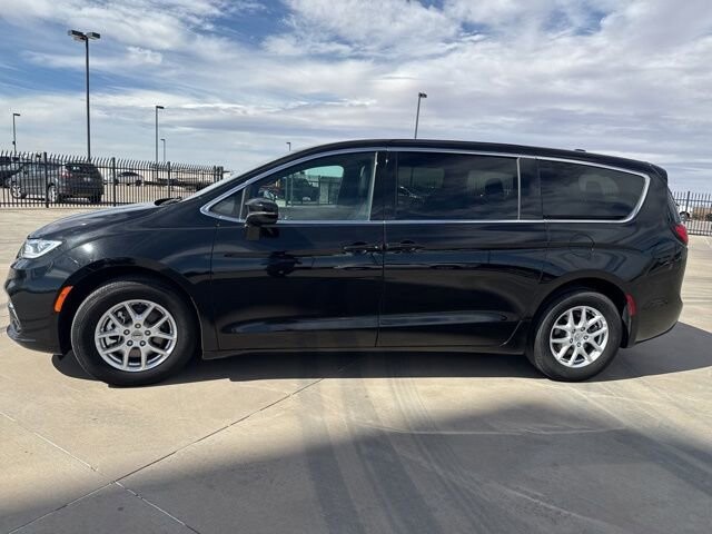 2025 Chrysler Pacifica in Winslow, AZ 86046 - 18105360 4