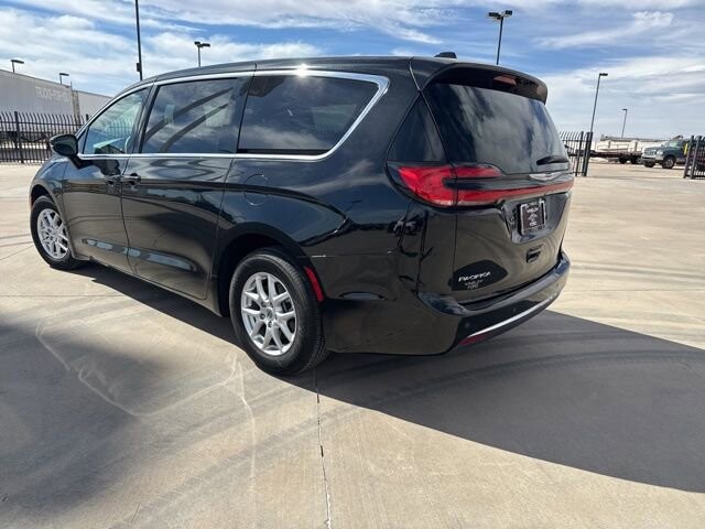 2025 Chrysler Pacifica in Winslow, AZ 86046 - 18105360 5