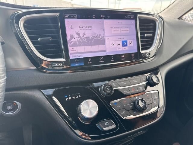 2025 Chrysler Pacifica in Winslow, AZ 86046 - 18105360 16