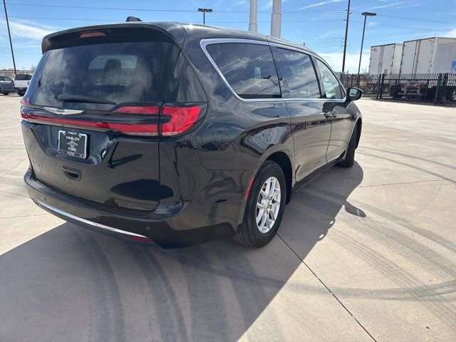 2025 Chrysler Pacifica in Winslow, AZ 86046 - 18105360 7