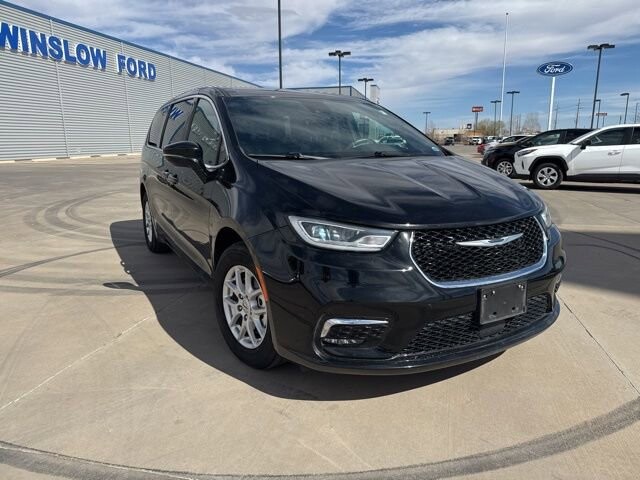 2025 Chrysler Pacifica in Winslow, AZ 86046 - 18105360