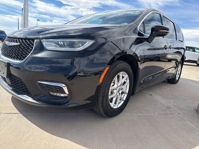 2025 Chrysler Pacifica in Winslow, AZ 86046 - 18105360 20