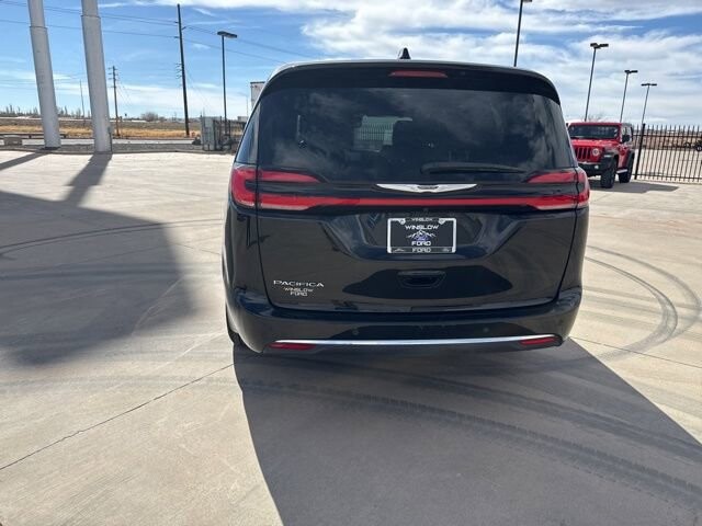 2025 Chrysler Pacifica in Winslow, AZ 86046 - 18105360 6
