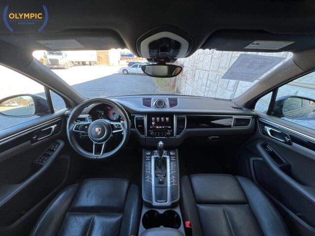 2017 Porsche Macan in Decatur, GA 30032 - 18105364 21
