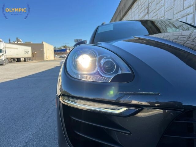 2017 Porsche Macan in Decatur, GA 30032 - 18105364 15